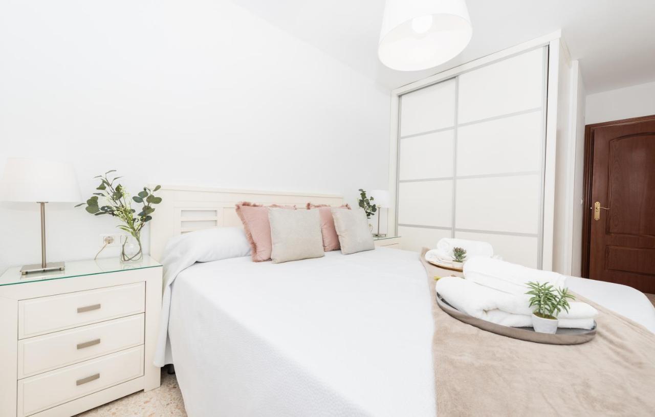 Miranda Premium Center Apartment Malaga Luaran gambar