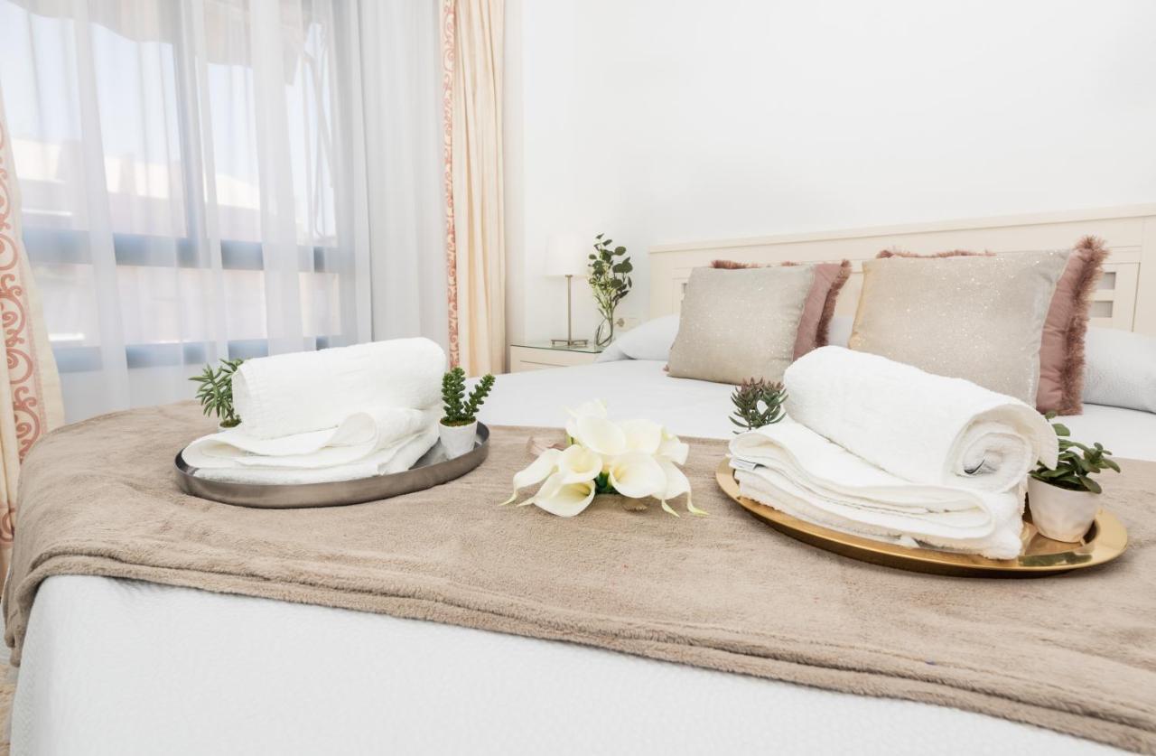 Miranda Premium Center Apartment Malaga Luaran gambar