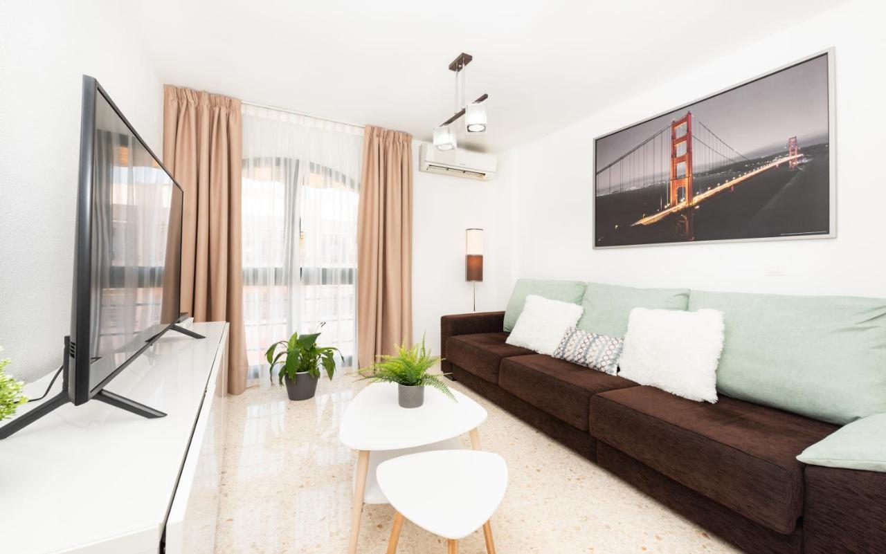 Miranda Premium Center Apartment Malaga Luaran gambar
