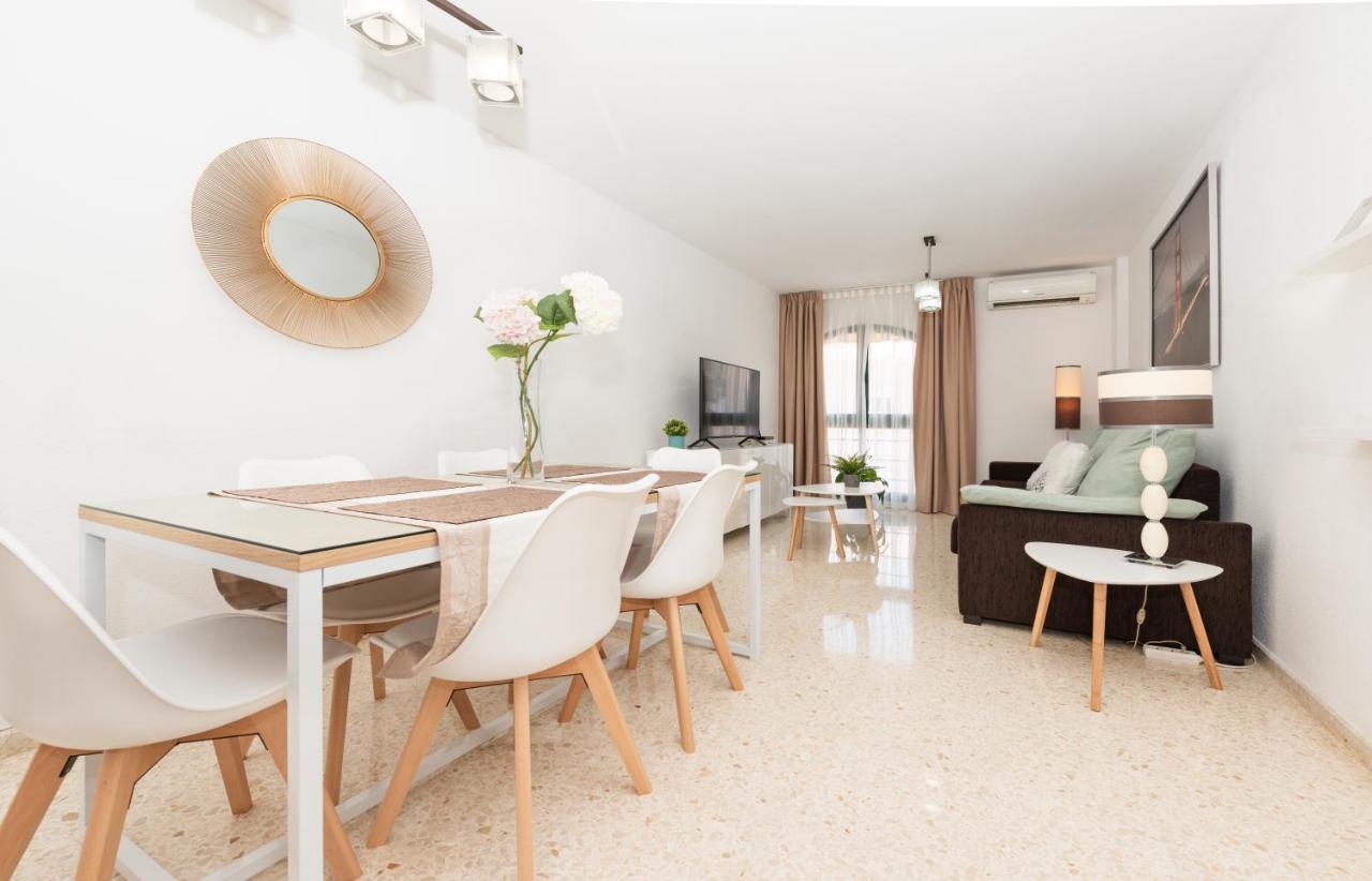 Miranda Premium Center Apartment Malaga Luaran gambar