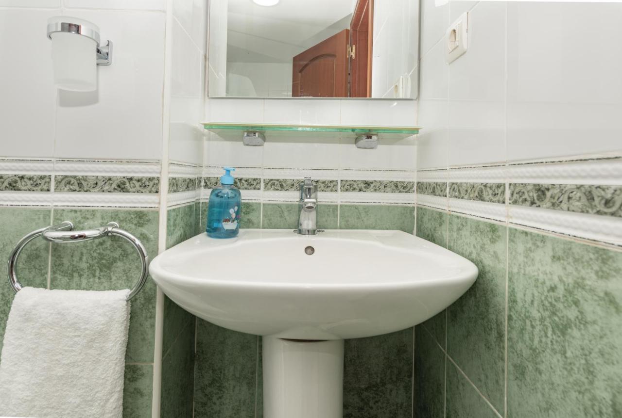 Miranda Premium Center Apartment Malaga Luaran gambar
